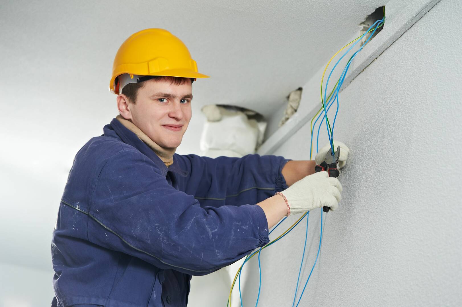 Aquest Electrical