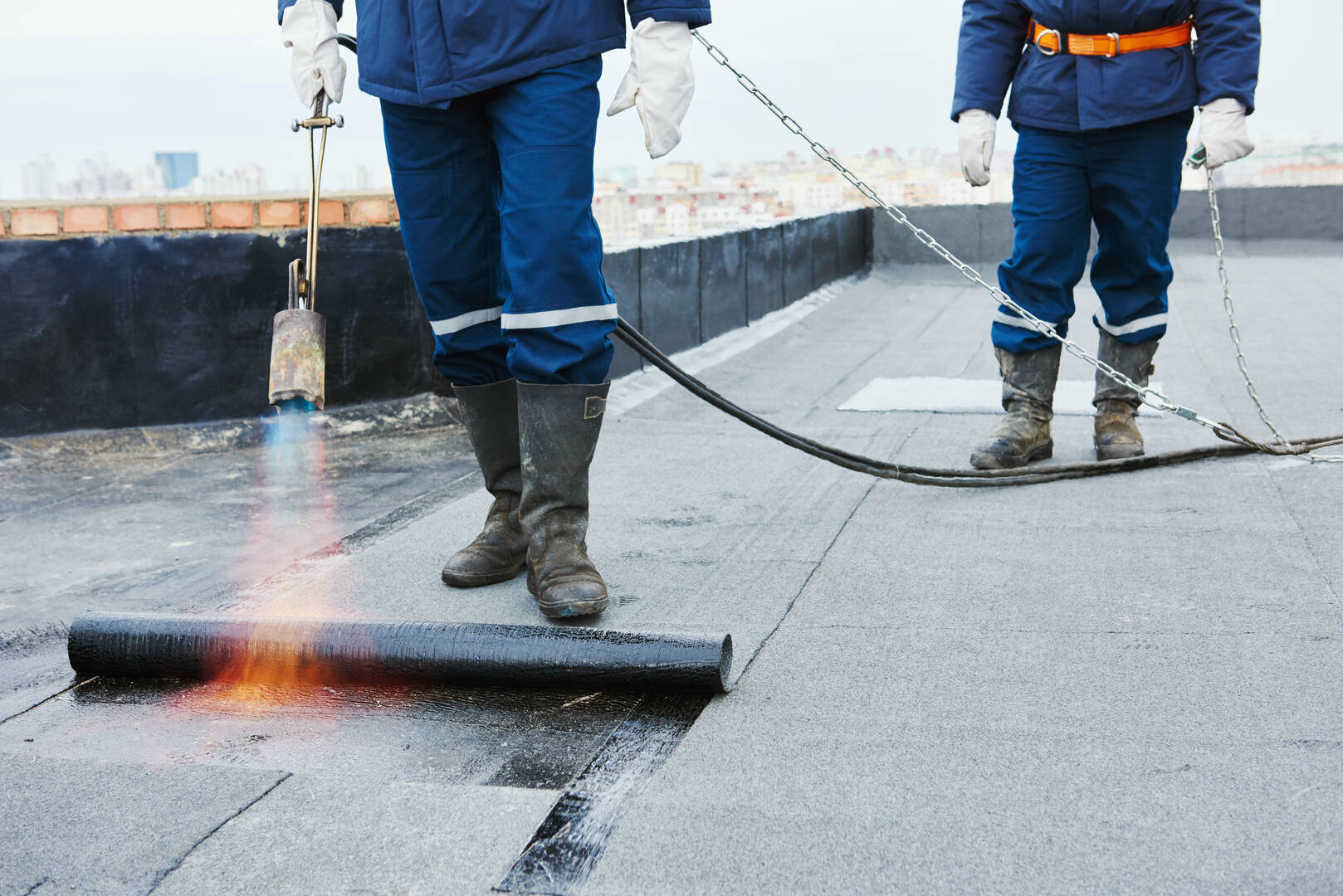 Leo Roofing & Construction